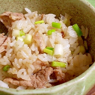 豚肉とネギのチャーハン